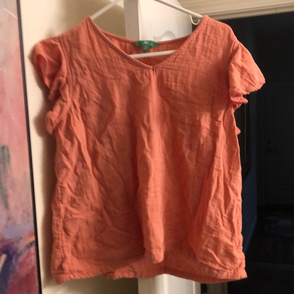 This casual 100% cotton shirt is way too comfortable! - Picture 1 of 4